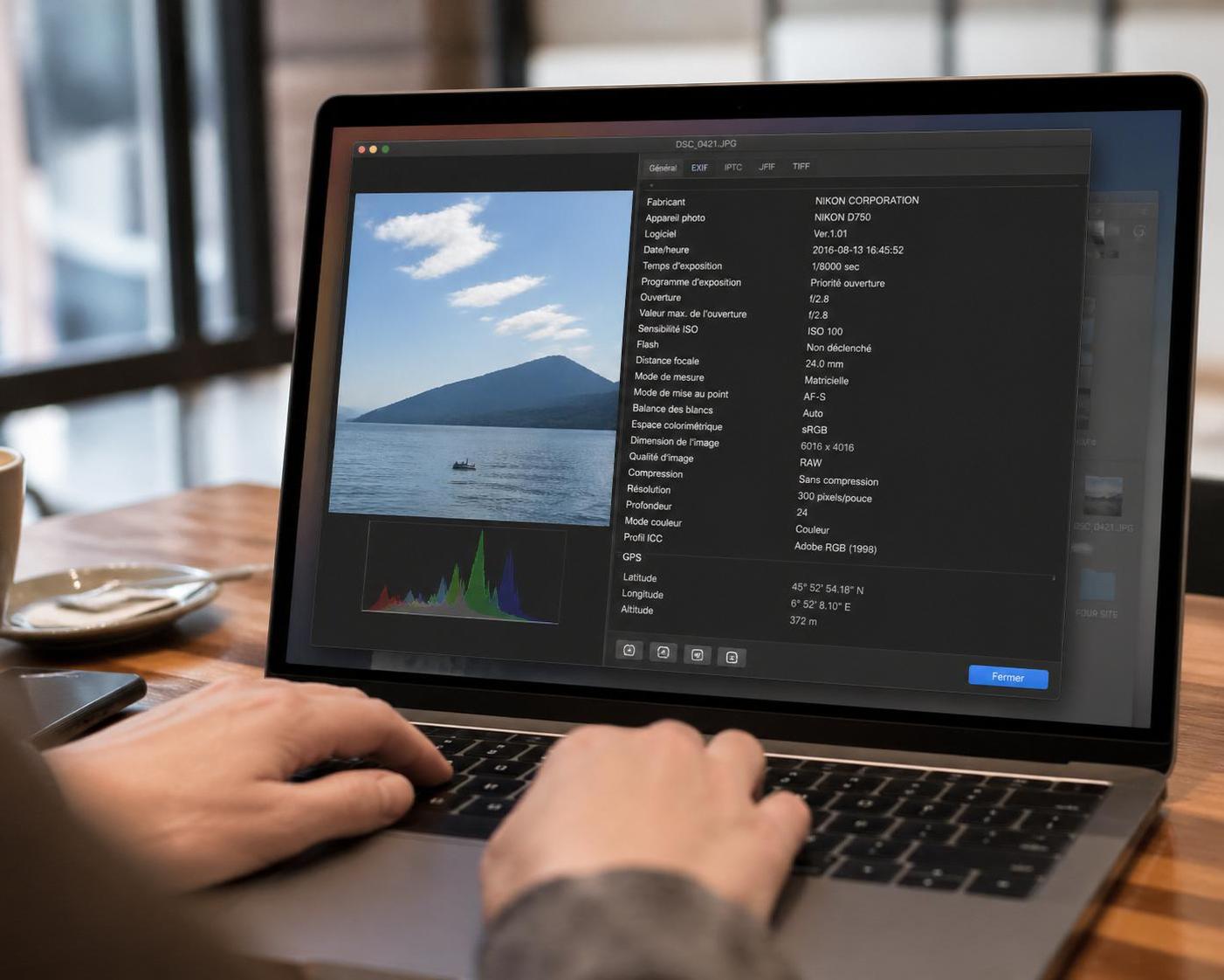 découvrez comment identifier l'origine d'une photo grâce à des astuces simples et des outils efficaces pour retrouver où elle a été prise.