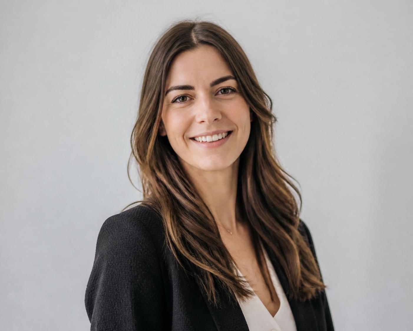 Comment réussir sa photo pro linkedin pour booster son profil 11 découvrez nos astuces incontournables pour réussir votre photo professionnelle linkedin et maximiser l'impact de votre profil.