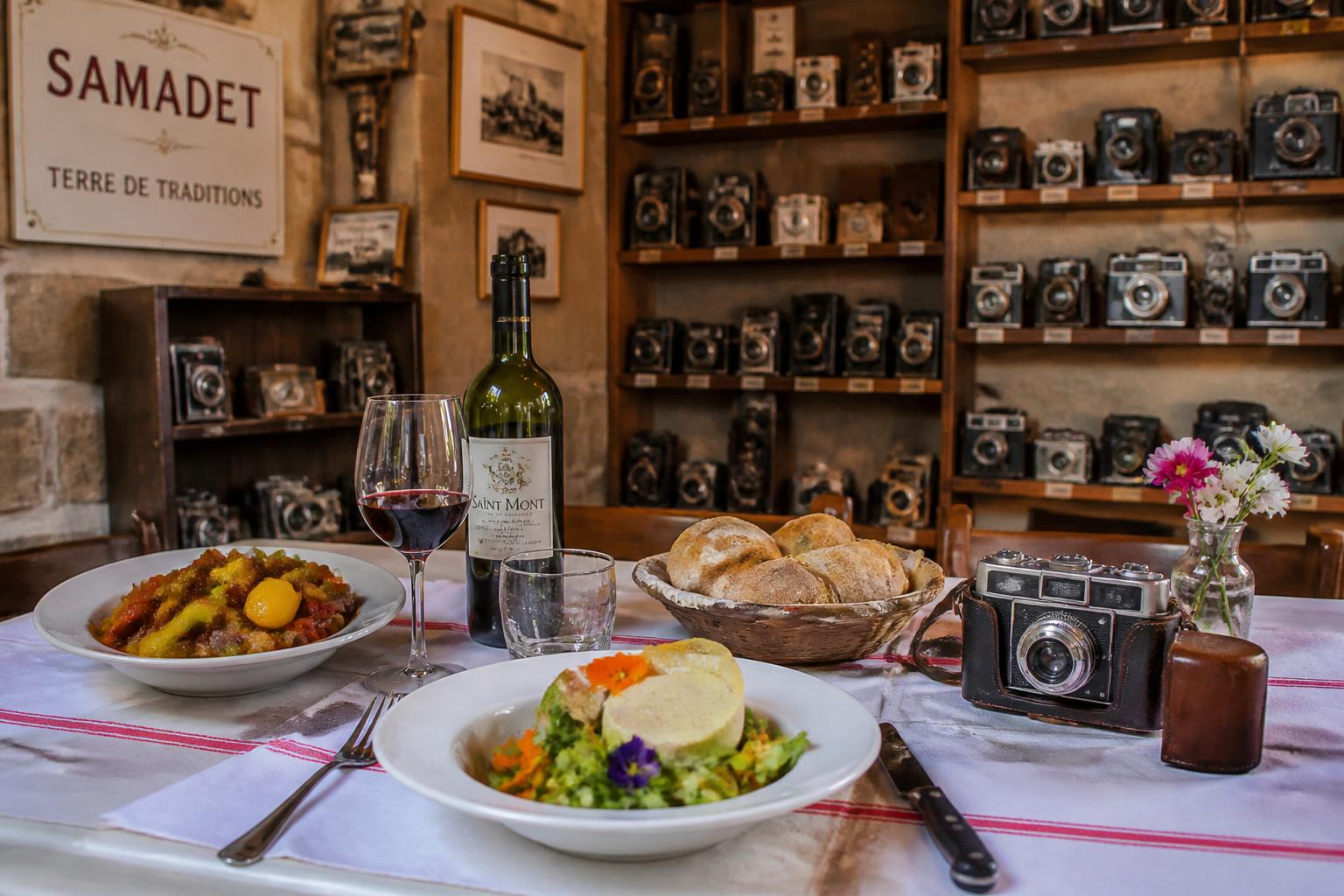 Samadet : exploration des connexions surprenantes entre photographie et gastronomie ce dimanche 31 mai 11 découvrez à samadet ce dimanche 31 mai une exploration unique des liens inattendus entre photographie et gastronomie, un événement captivant à ne pas manquer.