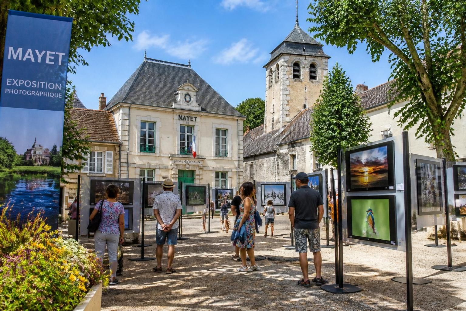 découvrez l'arrivée tant attendue de la photographie au village de mayet le 6 juin, une occasion unique de capturer des moments inoubliables.