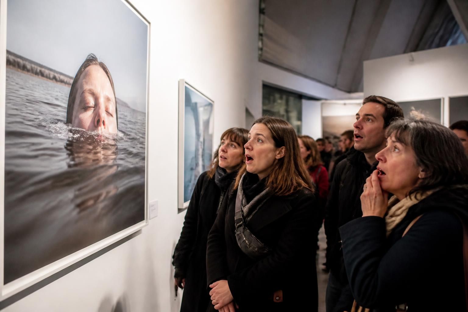 découvrez la biennale de la photographie de saint-brieuc qui suscite stupéfaction et étonnement en refusant catégoriquement de quitter ro...