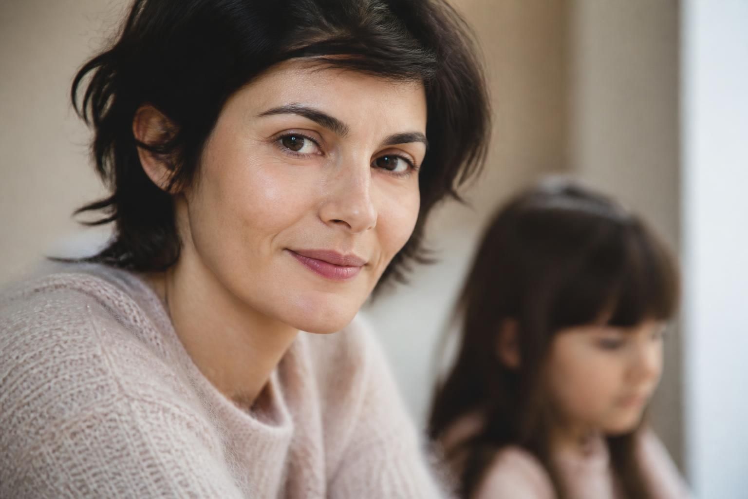 découvrez les confidences émouvantes d'audrey tautou à 50 ans, où elle se livre sur sa fille et la transformation profonde de sa vie personnelle.