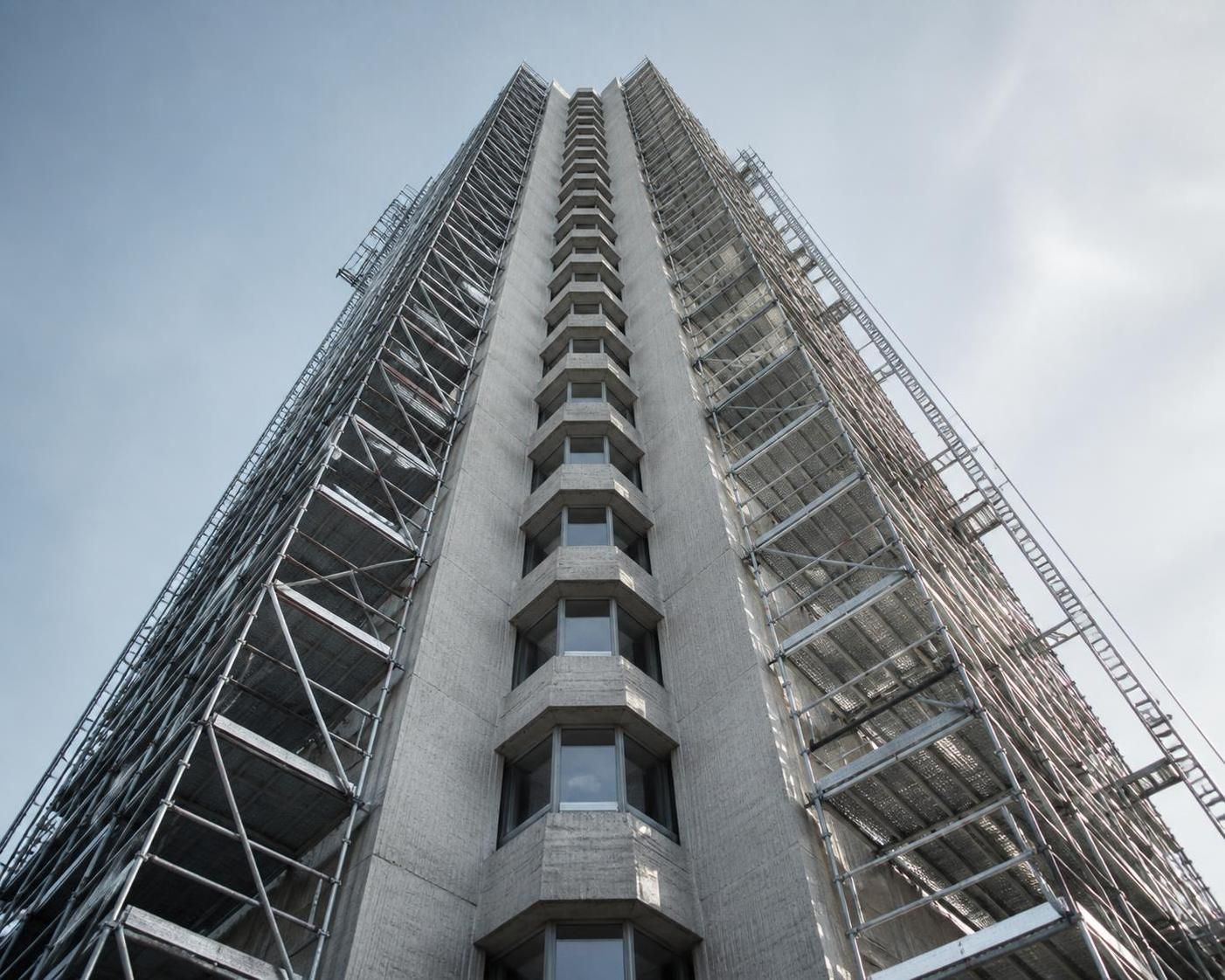 Aglaia Konrad : L'art de capturer la ville sous un nouvel angle avec BT# 11 découvrez aglaia konrad et son approche unique de la photographie urbaine, capturant la ville sous un nouvel angle avec bt# pour une expérience visuelle innovante.
