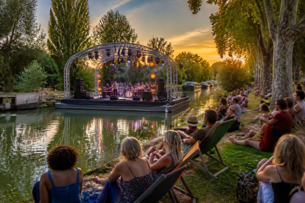 découvrez cinq idées originales de sorties incontournables : concerts en plein air sur le canal du midi, festival map, spectacles de théâtre de rue et bien d'autres événements à ne pas manquer pour vivre des moments uniques.