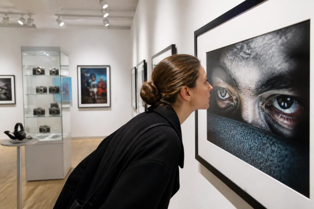 découvrez le nouvel épisode du podcast photographie, objectif..., qui explore comment collectionner et exposer la photographie au musée, entre histoire, techniques et enjeux contemporains.
